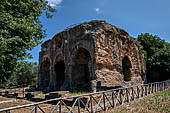 Villa Adriana - La rocca bruna